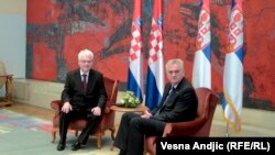 Predsednici Hrvatske i Srbije Ivo Josipović i Tomislav Nikolić u Beogradu, oktobar 2013. 
