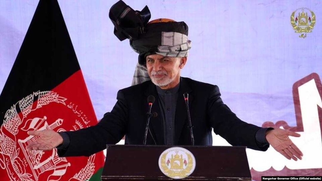 افغان ولسمشر په غني خېلو کې د شینوارو مشرانو ته وینا وکړه. 