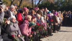 Ceremonia de reînhumare a victimelor represiunilor staliniste