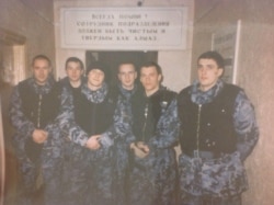 Ігар Макар разам з саслужыўцамі