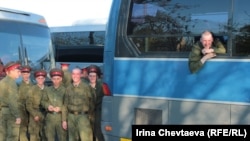 Russia -- Soldiers on Bolotnaya square before night rehearsal of military Parade of victory on the Red square, 03May2012