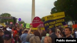 تظاهرات جنبش «انتخاب» در حمایت از آزادی سقط جنین در واشینگتن.