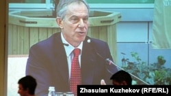 Тони Блэр Астанада өткен шетелдік инвесторлар кеңесіне қатысып отыр. 18 мамыр 2011 жыл