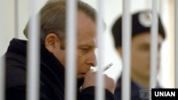 Віктор Лозінський під час суду у справі про вбивство Валерія Олійника, грудень 2010 року