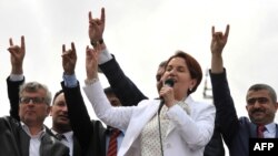 Meral Akşener
