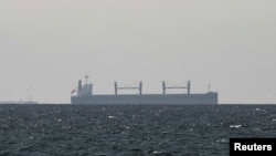 تانکرها در خلیج در نزدیکی تنگۀ هرمز