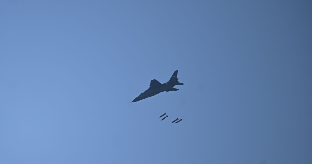 Serbia paralajmëron rritjen e arsenalit me raketa kineze