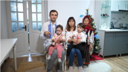 A Moldovan-Indonesian family in Sărata Veche