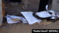 Бисёре аз санадҳо сӯхтаанд