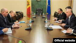 La discuțiile recente de la Chișinău între premierul Filip și delegația condusă de diplomatul rus Grigori Karasin