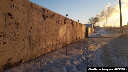 Жалаңаш GIF Порно секс ескі әйелдердің есігін жалау