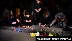 Гуьржийчоь -- Мачаликашвили Темирлан клиникехь веллачул тIаьхьа цуьнан гергарчарна гIортор еш акци хилира Тбилисехь.