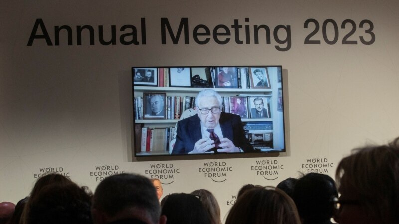 Kissinger: Dialogul cu Rusia este necesar pentru a preveni escaladarea războiului
