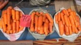 Market - Osh bazaar - carrots - prices for carrots increased by 100 som in Kyrgyzstan June 17, 2021