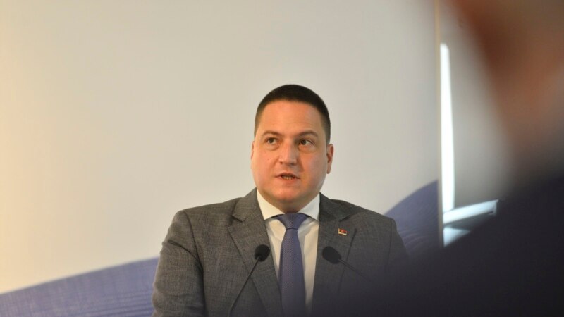 Jep dorëheqje ministri serb i Edukimit, Branko Ruzhiq