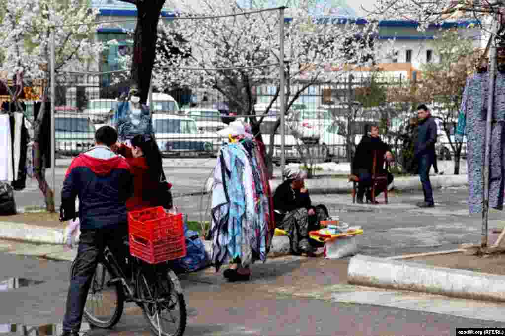 Uzbekistan - spring in Tashkent