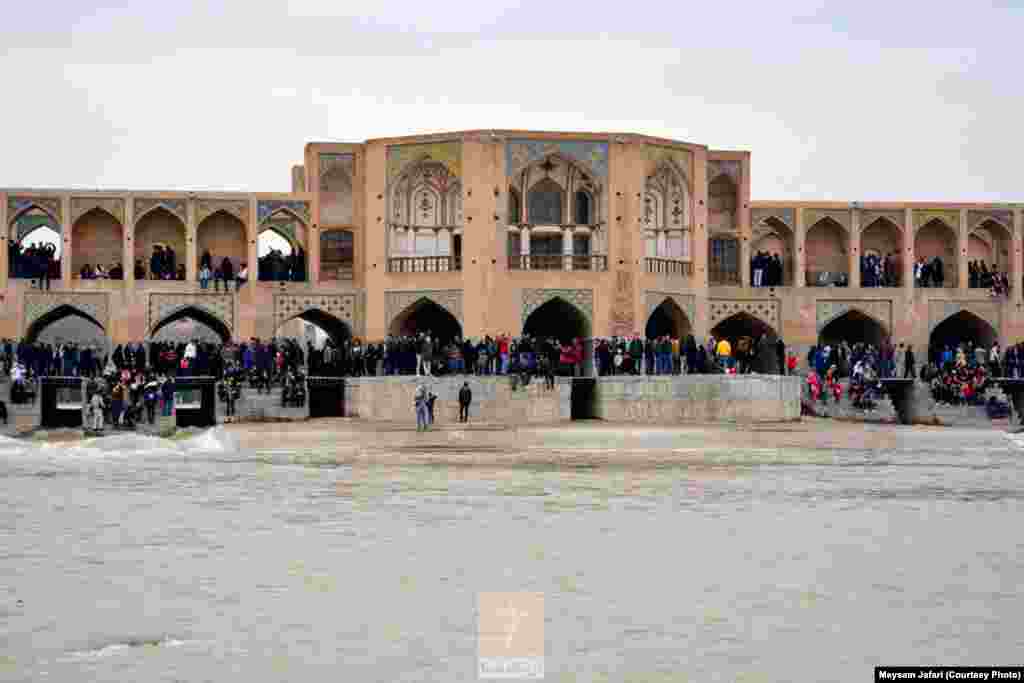 زاینده&zwnj;رود، اصفهان