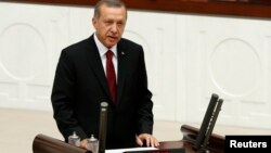 28 августа Реджеп Эрдоган принял присягу президента Турции 