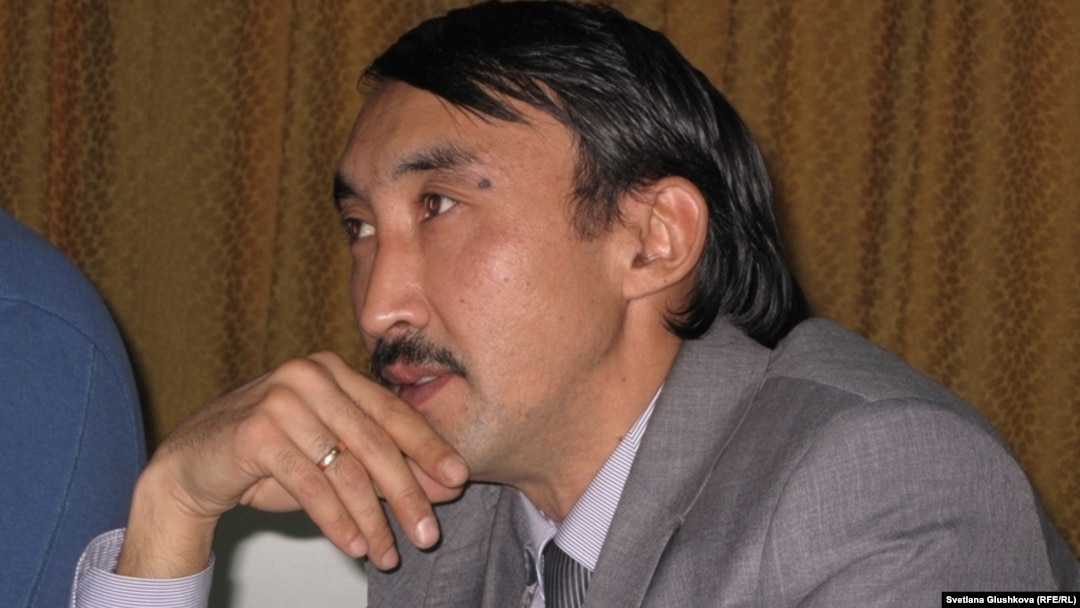 Көліктегі әйелді айдап келе жатқан секс порно фильмдерін қараңыз.