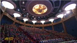 Diňle: Daşary ýurt aýdymçylarynyň 'gymmat' konsertleri köp adamy 'kemsindirýär'