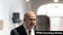 Рефат Чубаров на выставке «О чем мы говорим, когда говорим о Крыме»