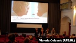 Iubire și cuvinte goale: un film despre Alzheimer