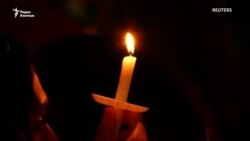 Это печальный и сломленный юноша - адвокат застрелившего 17 человек ученика