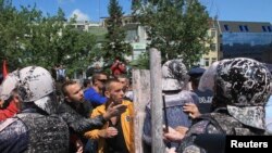 Prishtinë, 27 qershor 2013.