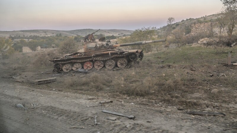 Нови борби во Нагорно Карабах, надежите за примирје сѐ помали