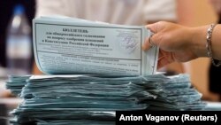 Numărătoarea voturilor în referendumul constituțional la Sankt Petersburg, 1 iulie 2020.