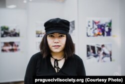 Зэрэ Асылбэк, сьпявачка фэміністка з Кыргызстана
