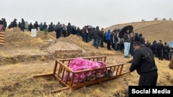 Пайкари Қобилҷон Алиевро рӯзи 18-уми декабри соли 2025 дар ноҳияи Шаҳринав дафн карданд