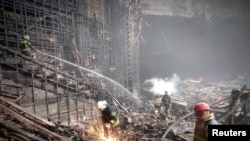 Вогонь повністю знищив концертну залу у підмосковному «Крокус Сіті Холі», де 23 березня був скоєний терористичний акт. Росія, 2024 рік