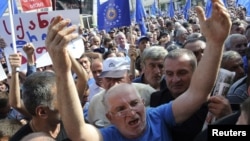 «Грузинская мечта», несмотря на то, что реформа избирательной системы была среди ее предвыборных обещаний, отказалась ее проводить