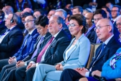 Дариға Назарбаева Еуразия медиа форумында отыр. 2019 жыл.