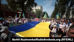 Крестный ход «За единую поместную церковь» состоялся на центральных улицах Киева