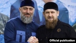 Депутат Госдумы Адам Делимханов и глава Чечни Рамзан Кадыров, архивное фото 