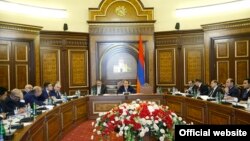 Հայաստանի կառավարության նիստ, արխիվ