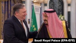 Mike Pompeo sa kraljem Salmanom