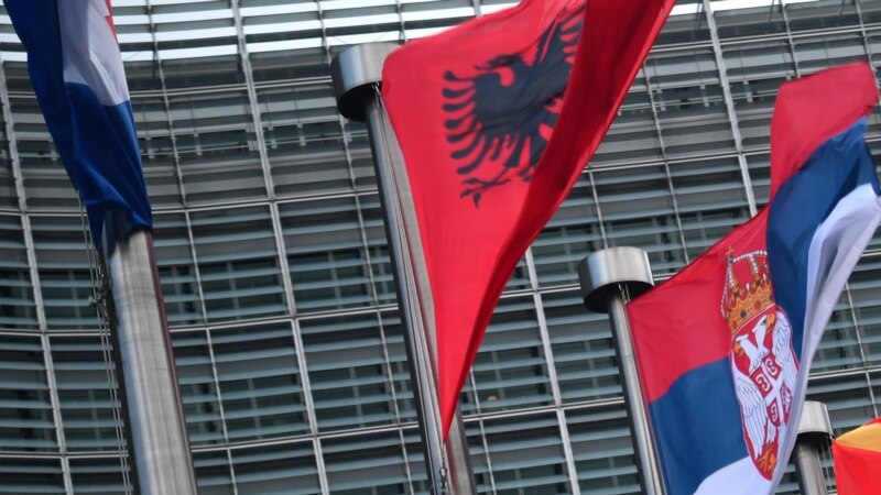 Shqipëria dhe Serbia mund të humbin statusin e vendeve të sigurta nga COVID-19