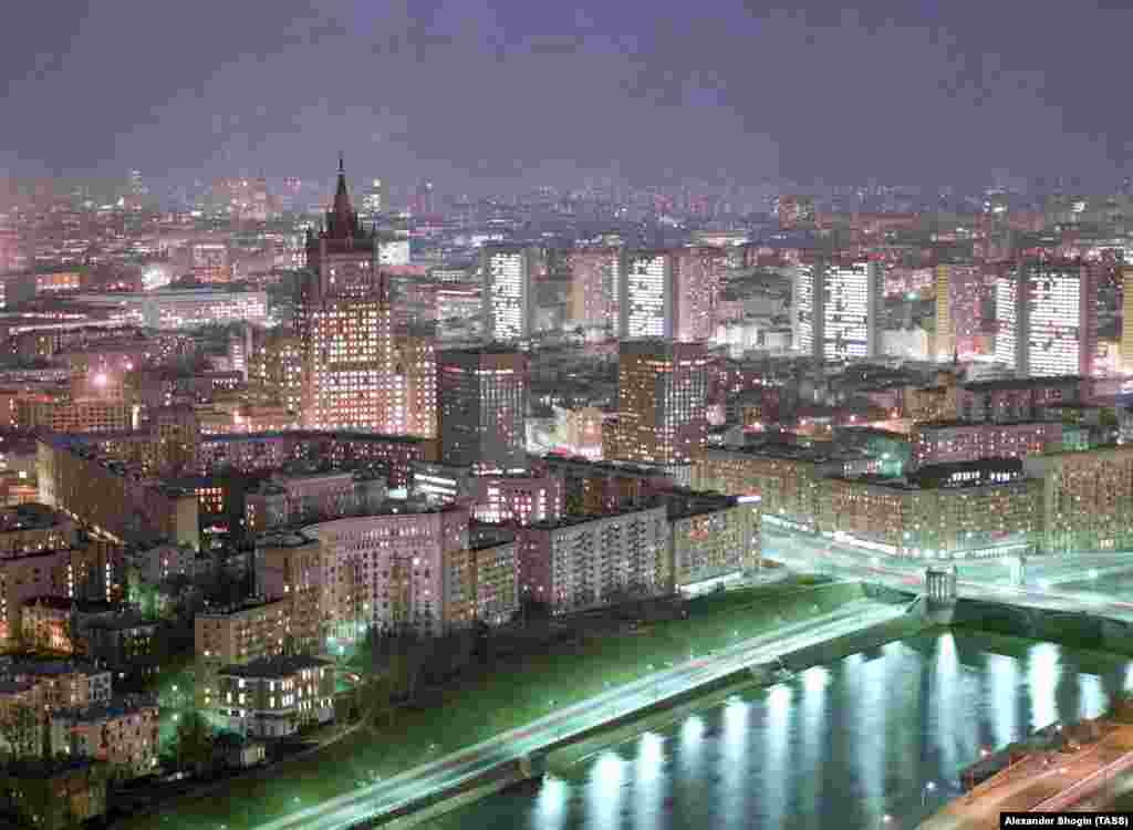 Stalin&rsquo;s penchant for Gothic architecture resulted in the spiky pillars of the Foreign Ministry and its sister buildings, as well as the stained-glass windows decorating their interiors.