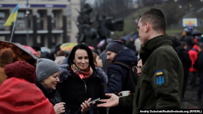 Ветеранка та волонтерка Маруся Звіробій (в центрі) на акції