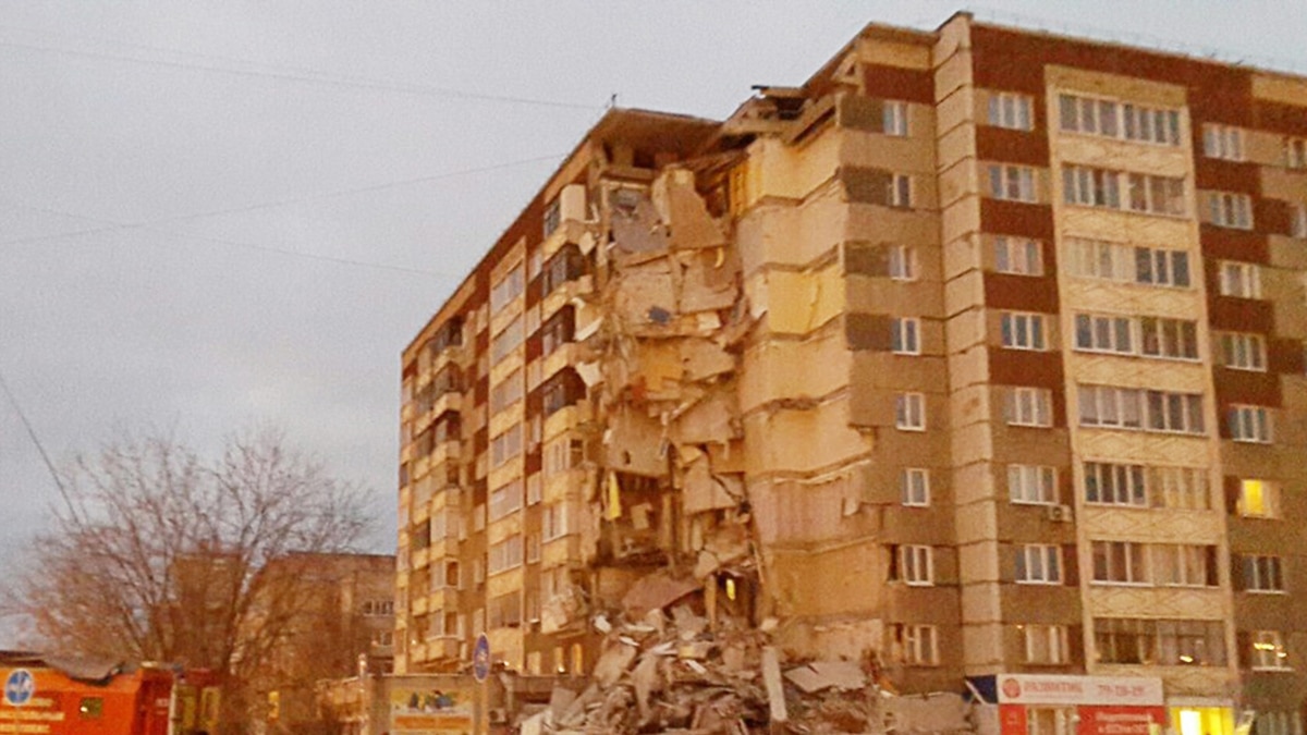 До семи увеличилось число жертв обрушения дома в Ижевске