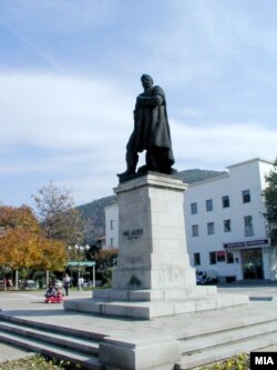 Spomenik Gocetu Delčevu u Skoplju (fotoarhiv)