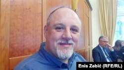 Tabak: Ovo je vježba širokog međunarodnog oblika