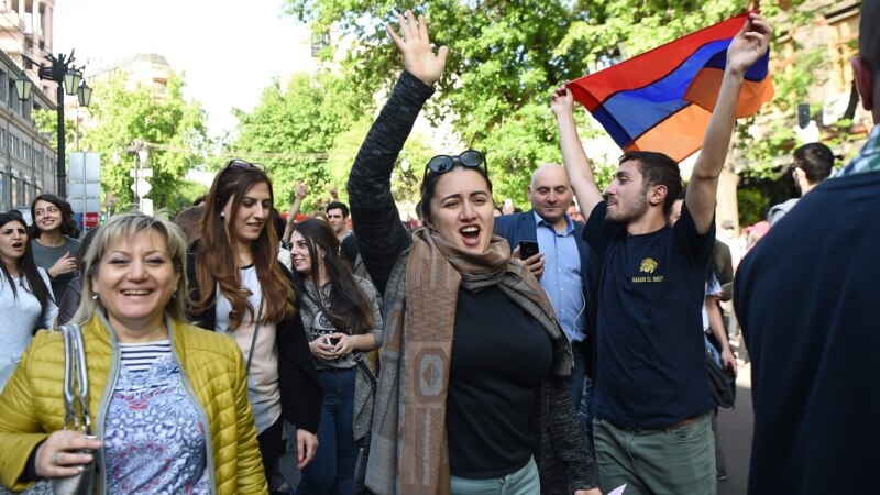 Regime Change Good For Armenian Growth, Says Pashinian