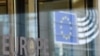 Flamuri i BE-së i vendosur në selinë e Parlamentit Evropian në Bruksel. Fotografi ilustruese. 