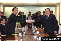 Переговори делегацій КНДР і Південної Кореї в Пханмунджомі. 9 січня 2018 року