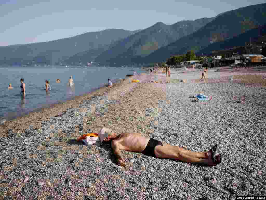 The beachfront in Abkhazia.&nbsp;