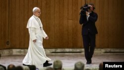 Papa Leo XIV na audijenciji sa predstavnicima medija u Vatikanu, 12. maj 2025. 